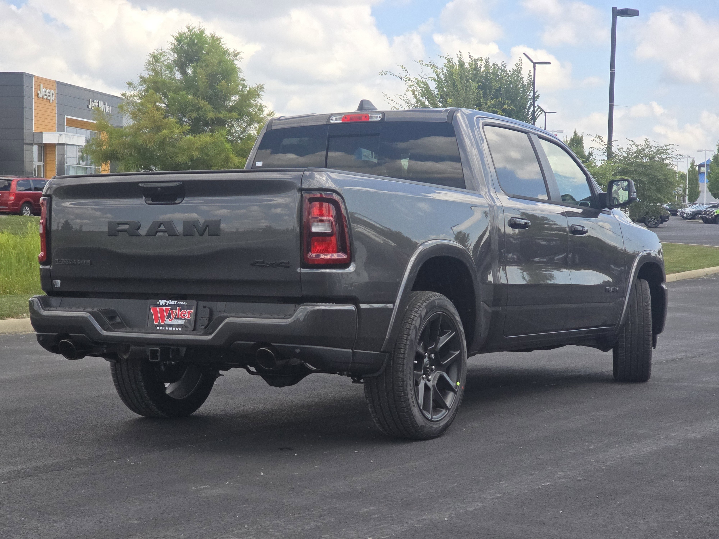 2026 RAM 1500 Laramie - Photo 18