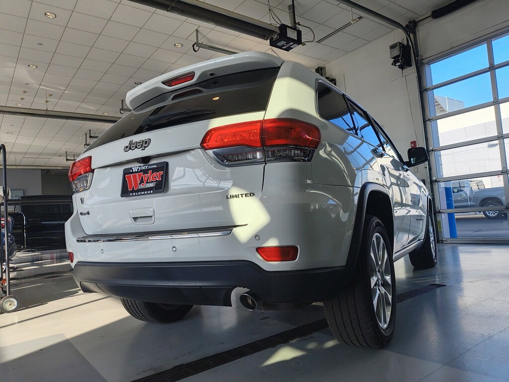 Used 2017 Jeep Grand Cherokee Limited 4x4 SUV