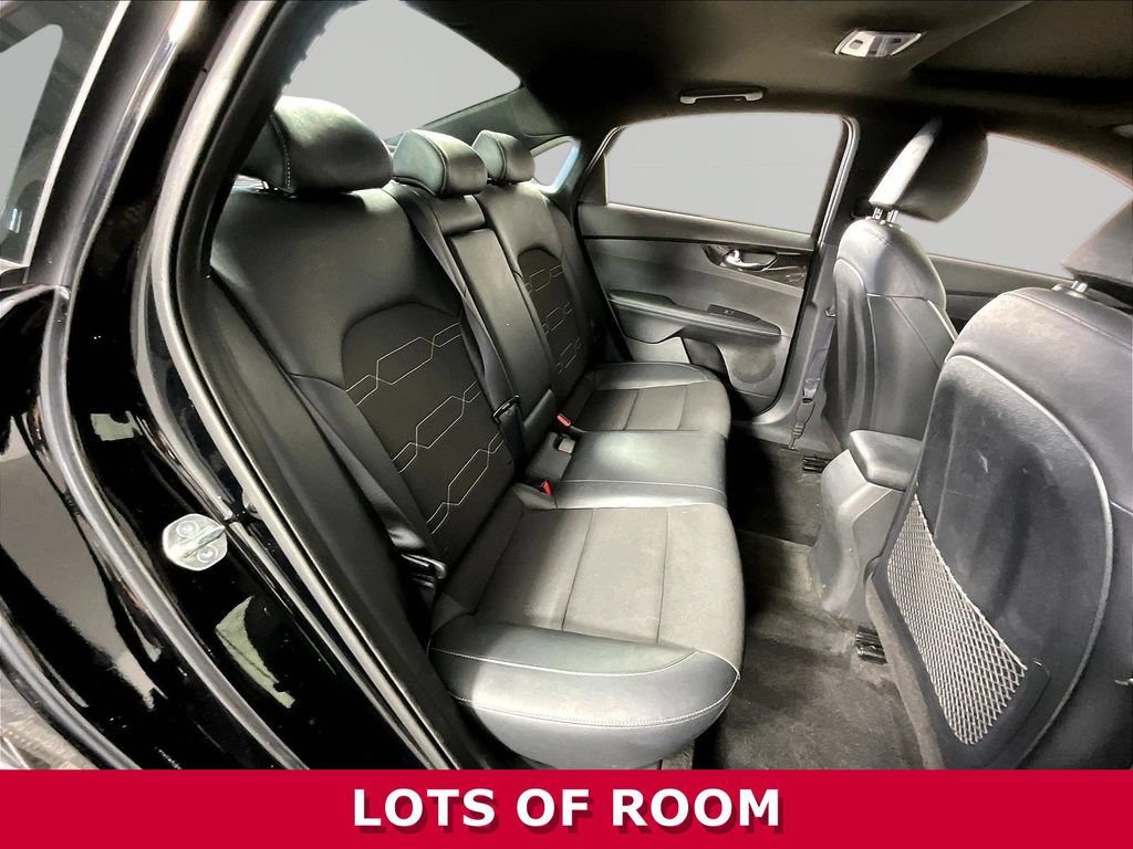 2023 Kia Forte GT-Line - Photo 24