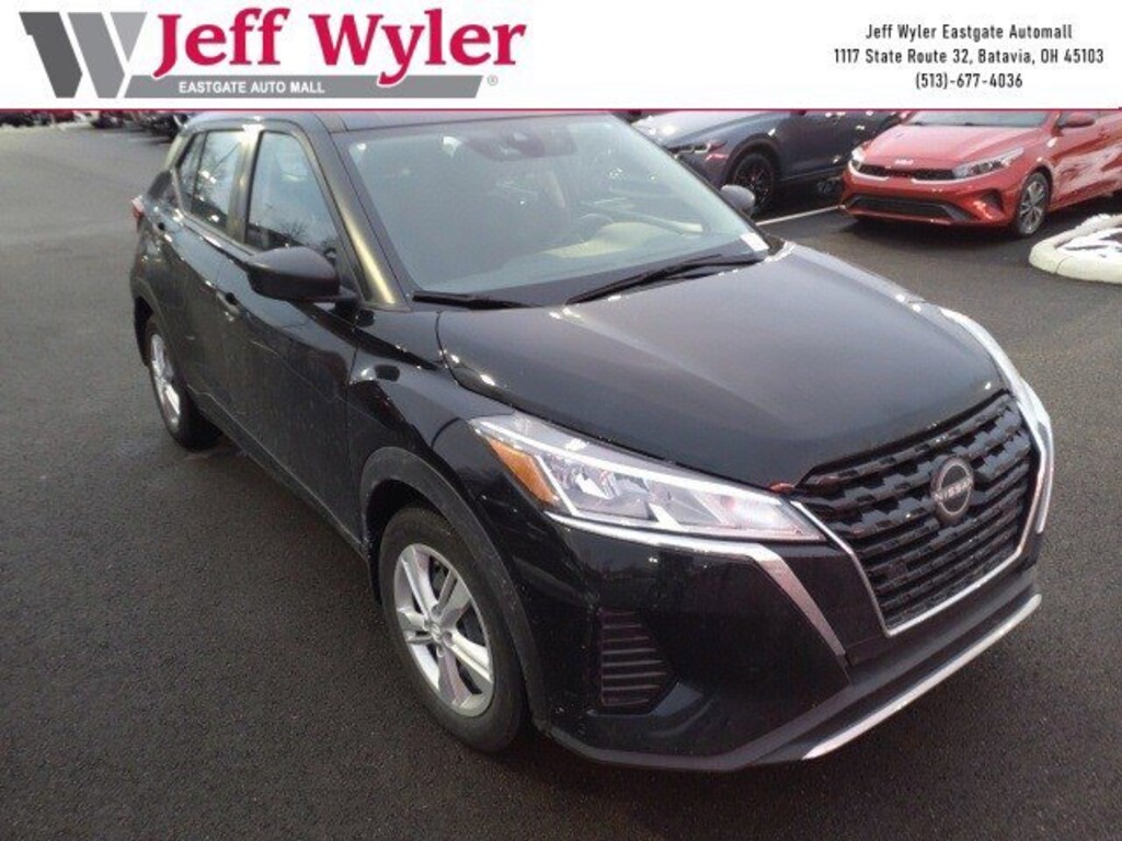 Used 2023 Nissan Kicks
