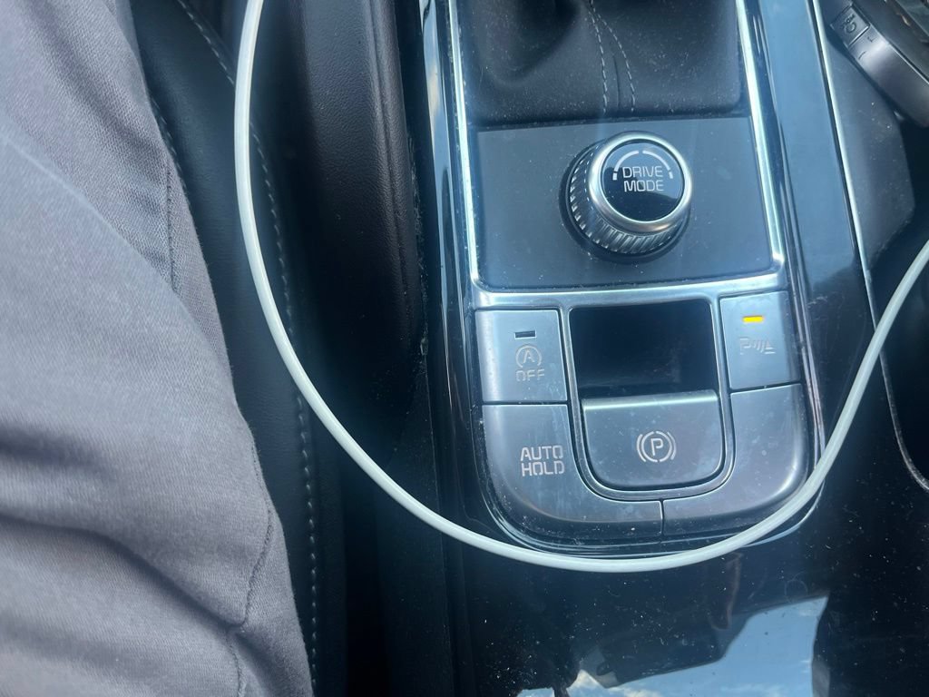 2024 Kia Telluride S - Photo 26