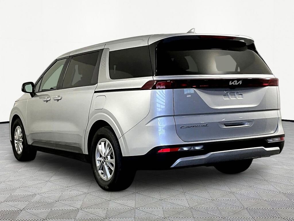Used 2022 Kia Carnival