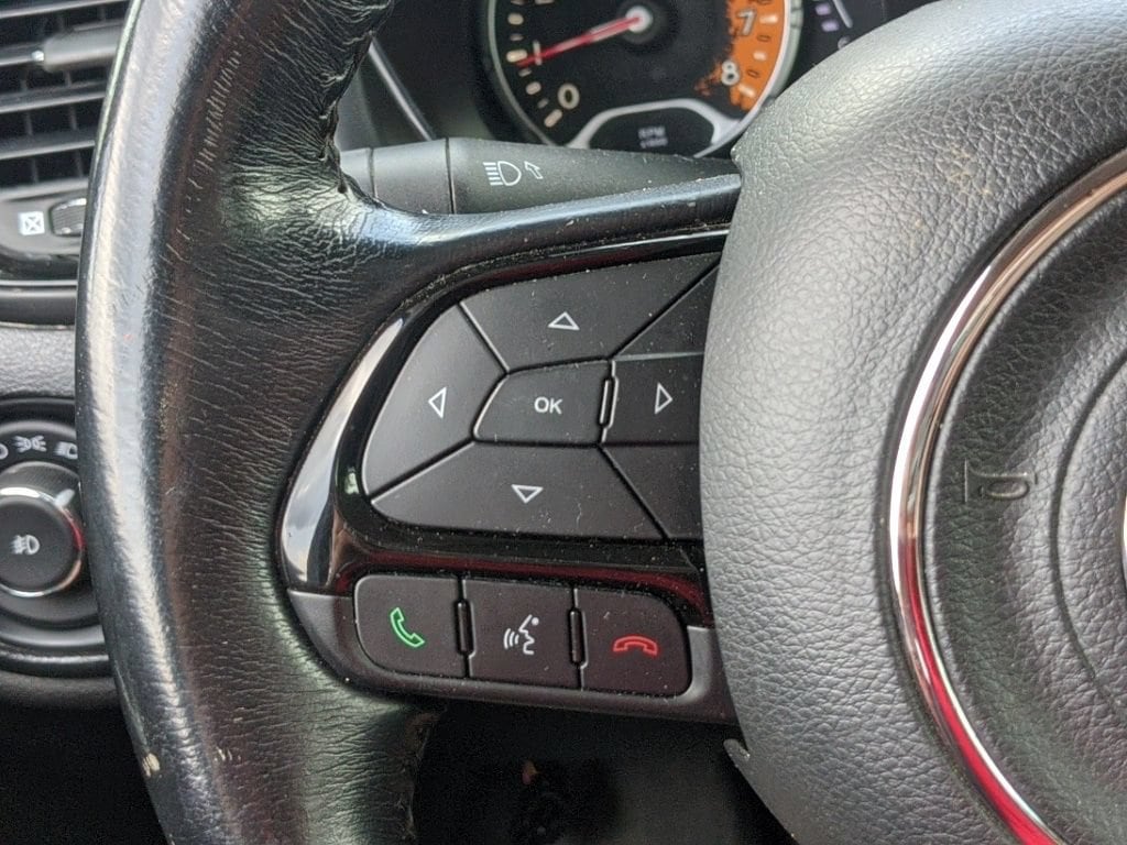 2017 Jeep Renegade Altitude Package - Photo 23