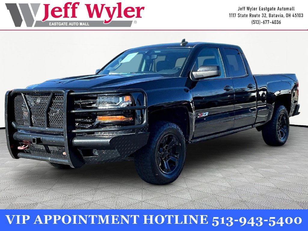 Used 2017 Chevrolet Silverado 1500 LT with VIN 1GCVKREC7HZ395437 for sale in Batavia, OH