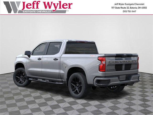 2026 Chevrolet Silverado 1500 Custom photo 3