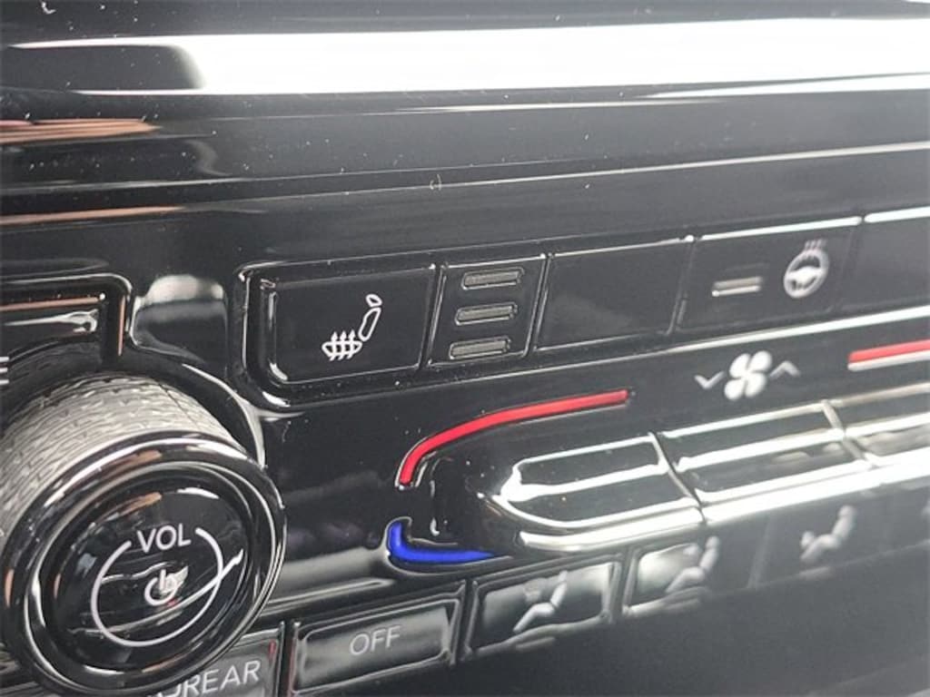 Used 2025 Jeep Grand Cherokee L