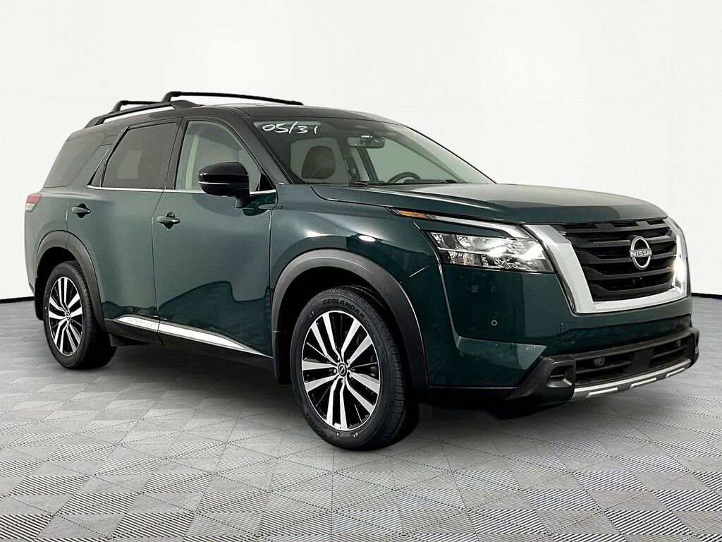 Used 2024 Nissan Pathfinder