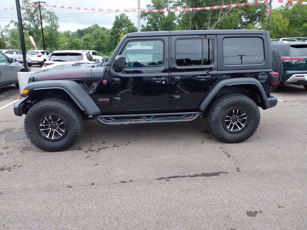 Used 2024 Jeep Wrangler