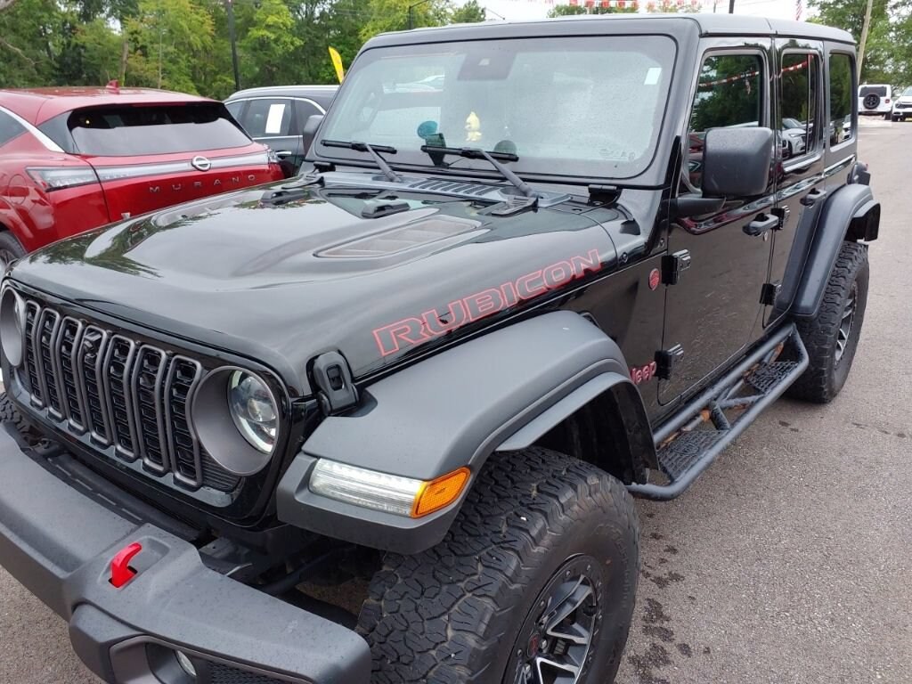 Used 2024 Jeep Wrangler