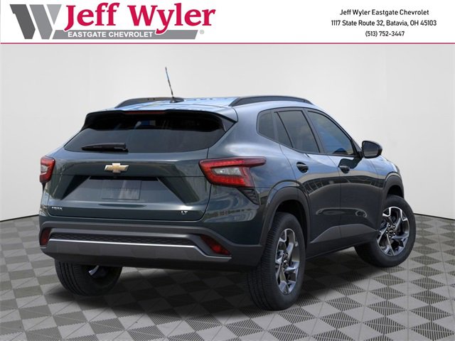 2026 Chevrolet Trax LT photo 4