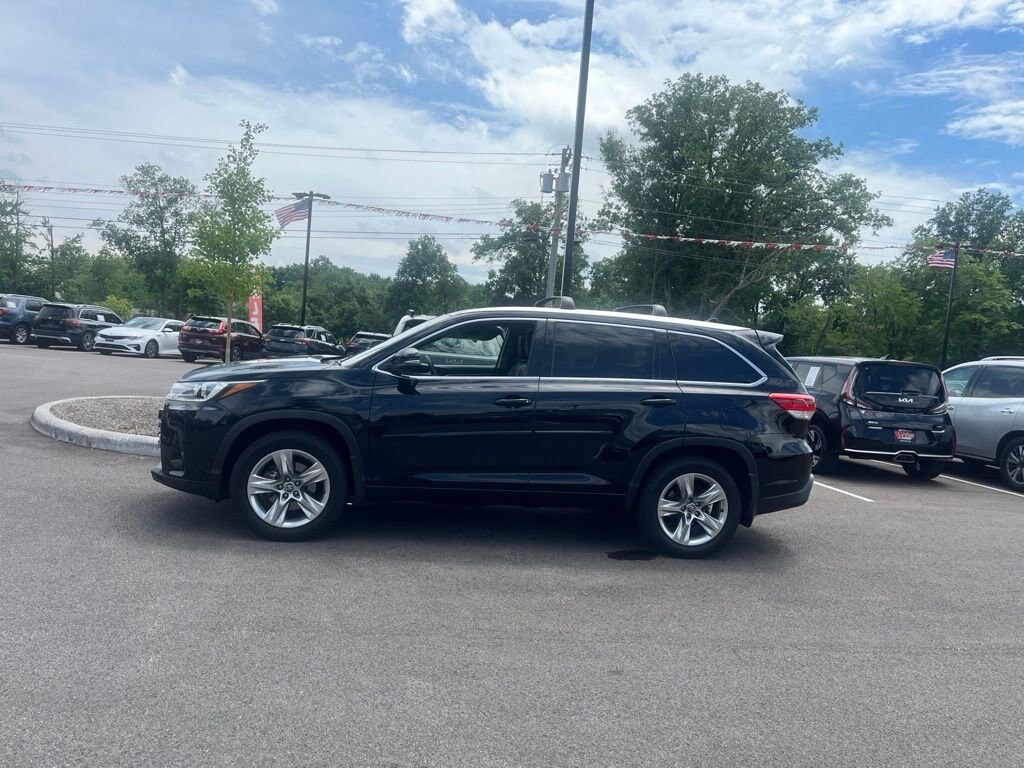 Used 2017 Toyota Highlander
