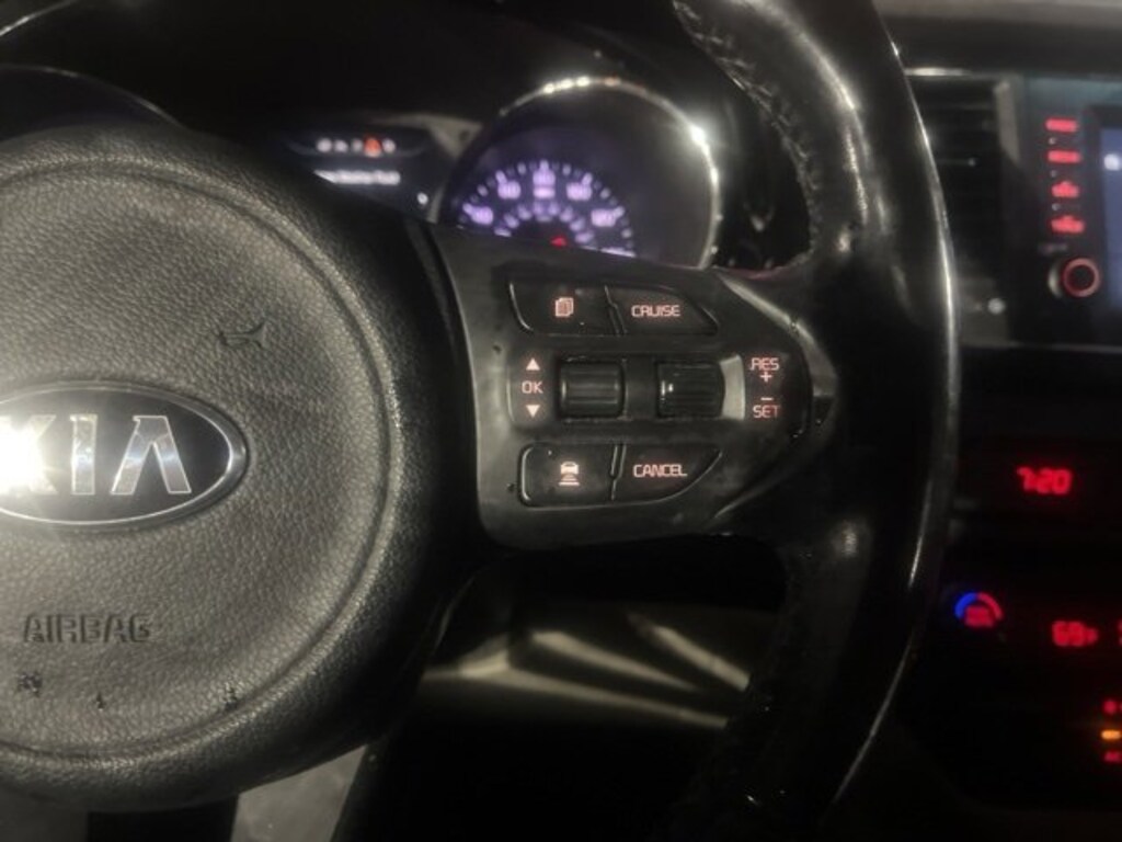 Used 2017 Kia Sedona