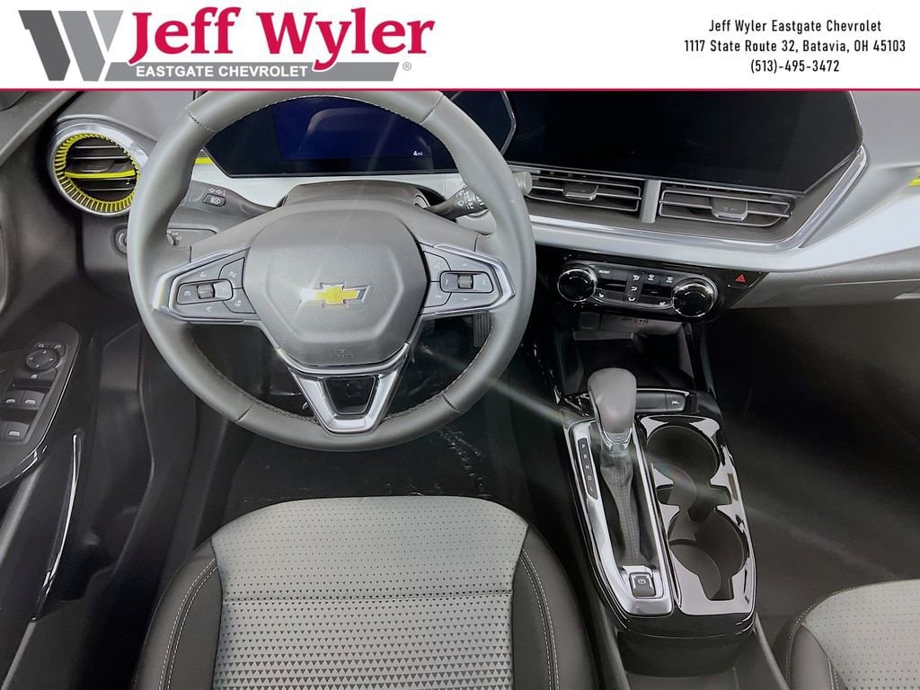 2026 Chevrolet Trax LT - Photo 17