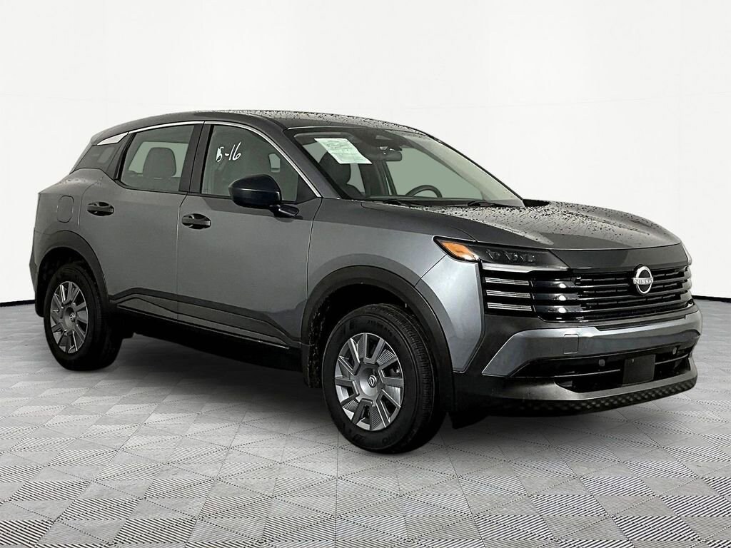 Used 2025 Nissan Kicks