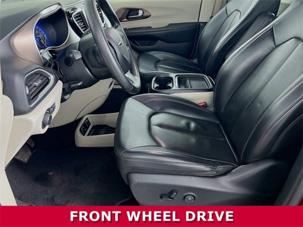 Used 2020 Chrysler Voyager