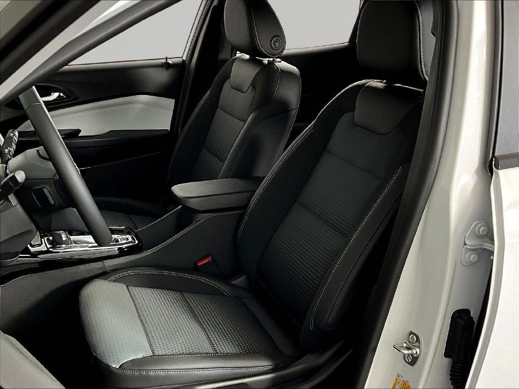 2026 Chevrolet Trax LT - Photo 15
