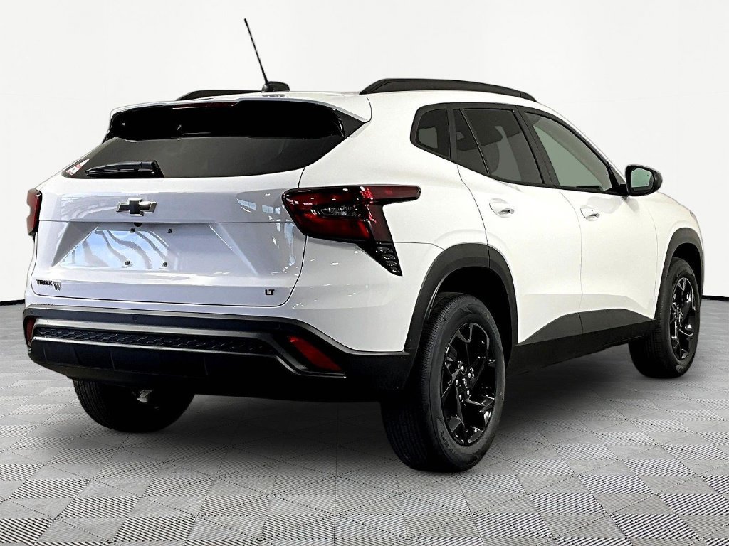 2026 Chevrolet Trax LT - Photo 6
