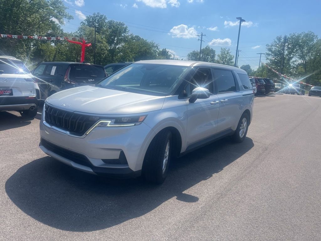 Used 2022 Kia Carnival