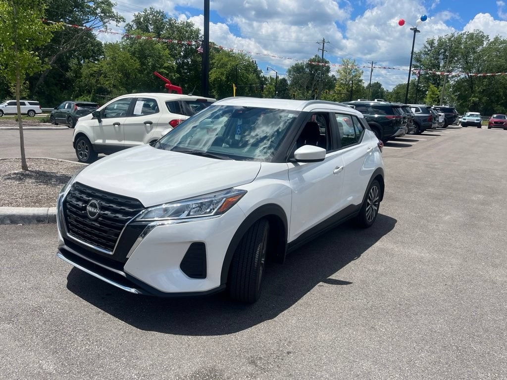Used 2024 Nissan Kicks