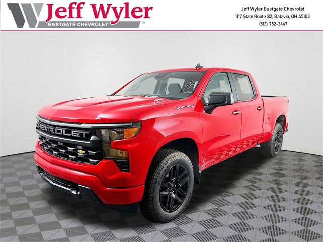 2025 Chevrolet Silverado 1500 Custom photo 2