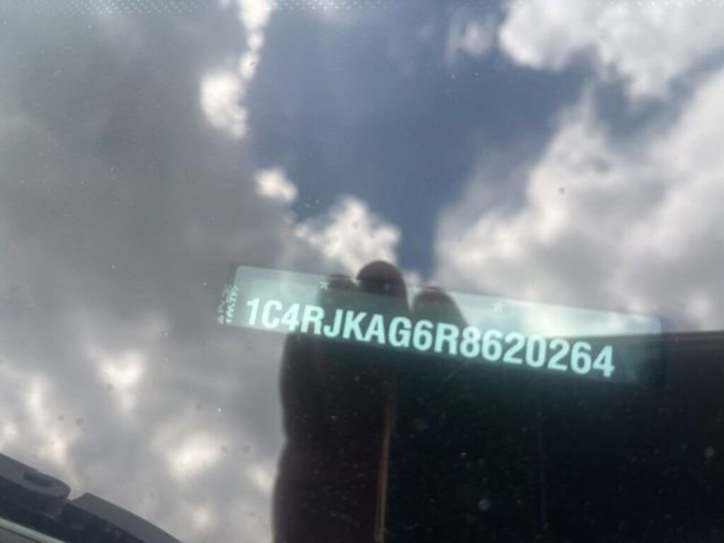 Used 2024 Jeep Grand Cherokee L