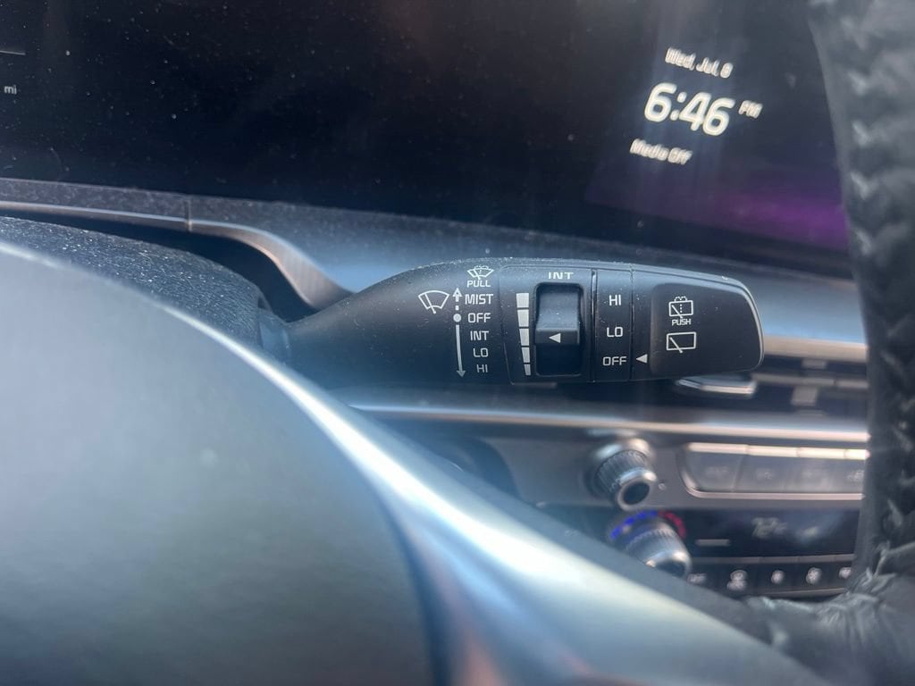 2024 Kia Telluride S - Photo 16