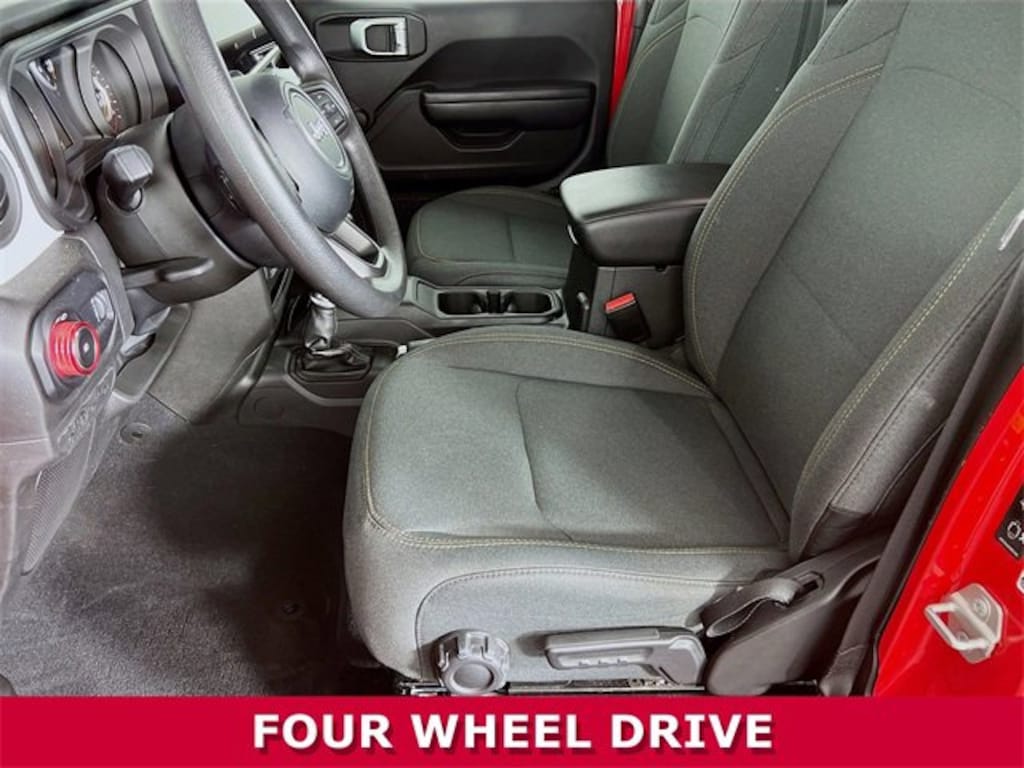 Used 2024 Jeep Wrangler