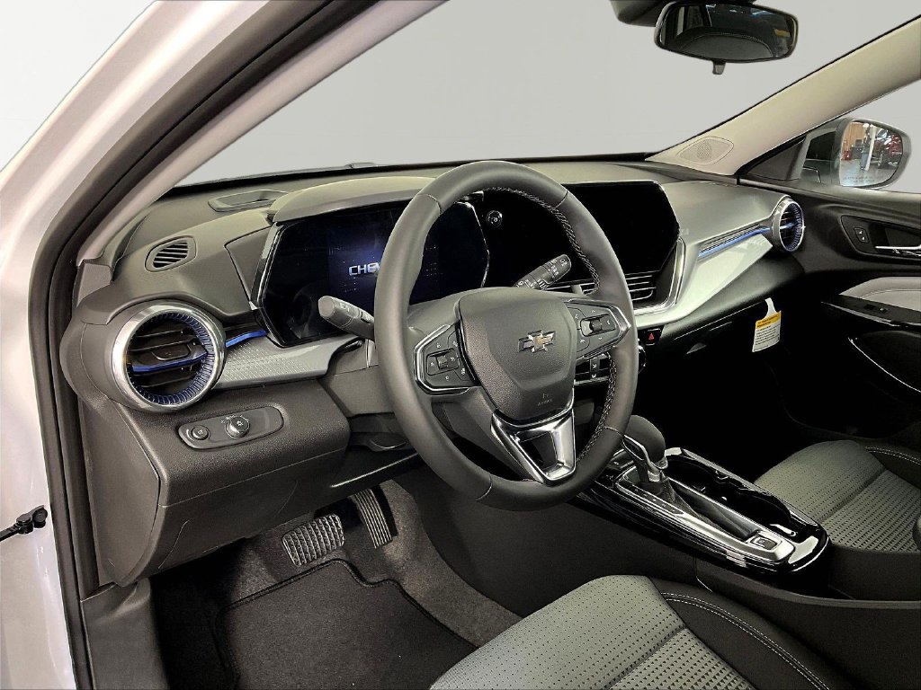 2026 Chevrolet Trax LT - Photo 14