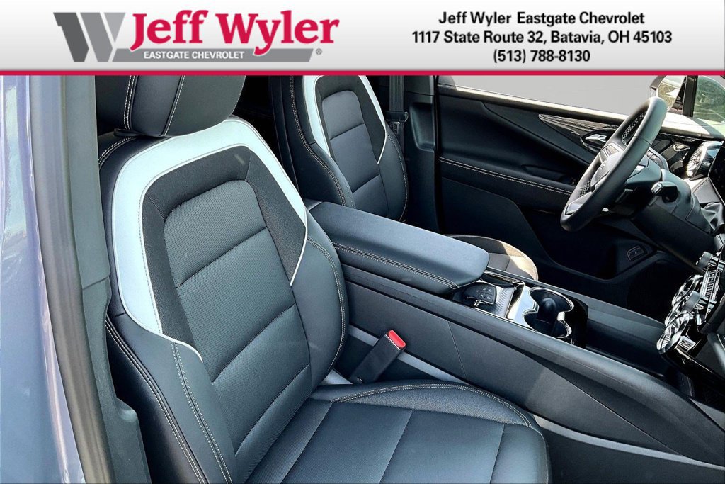 2025 Chevrolet Blazer EV LT - Photo 17