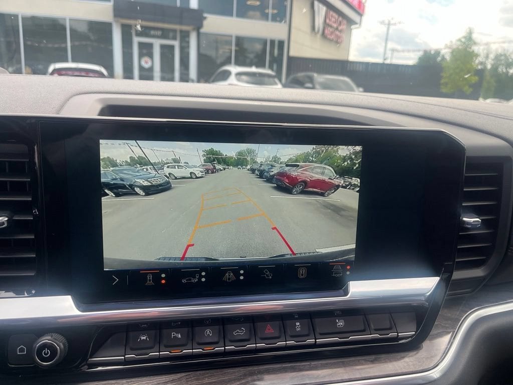 2025 Chevrolet Silverado 1500 LTZ - Photo 22