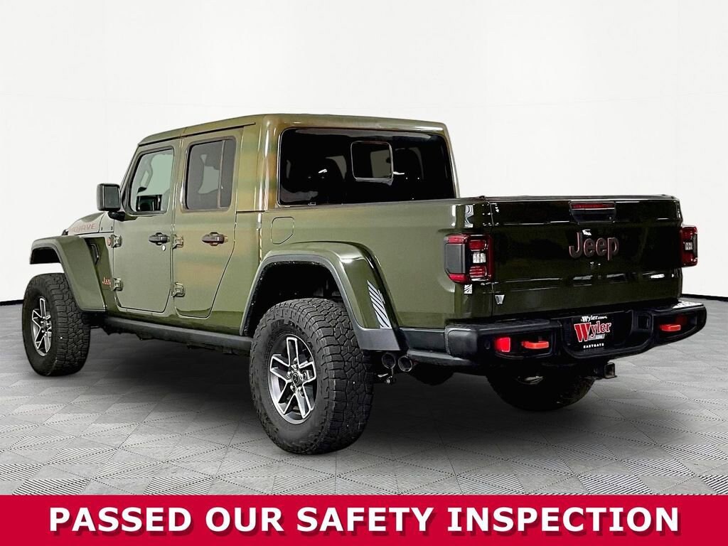 Used 2024 Jeep Gladiator
