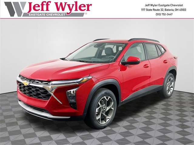 2026 Chevrolet Trax LT photo 2