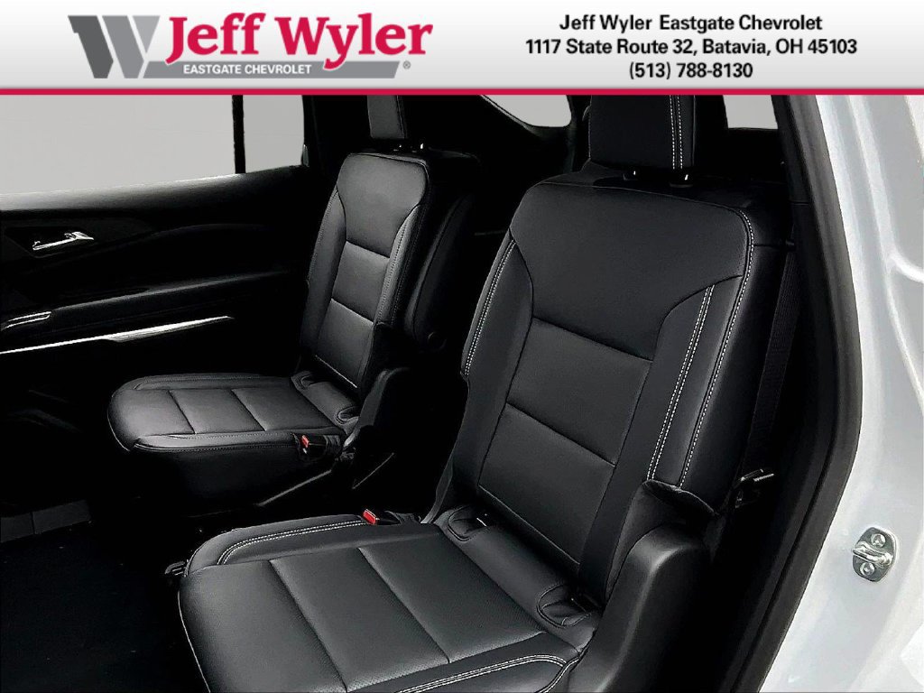 2027 Chevrolet Traverse LT - Photo 17