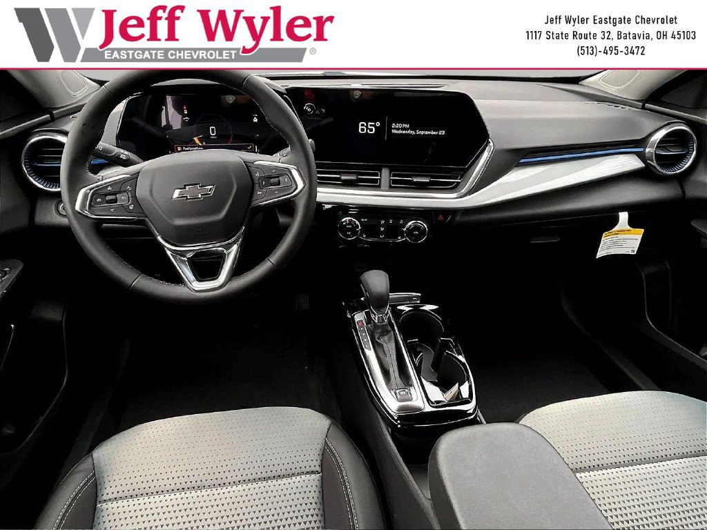 2026 Chevrolet Trax LT - Photo 9