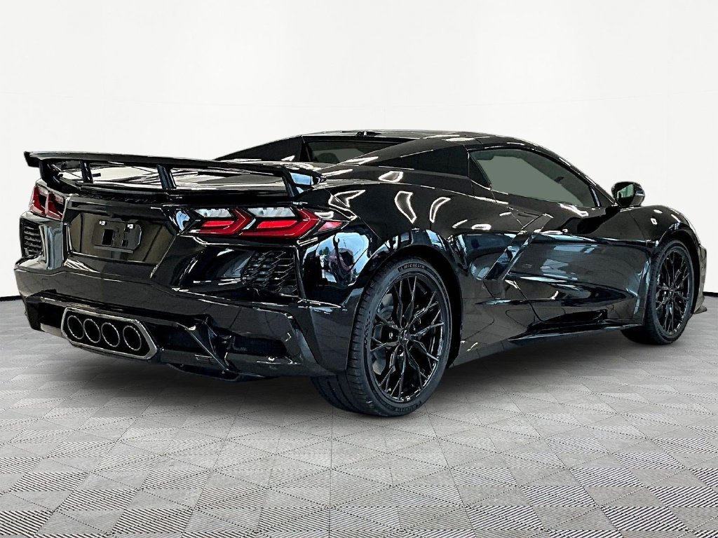 2027 Chevrolet Corvette 2LT - Photo 6