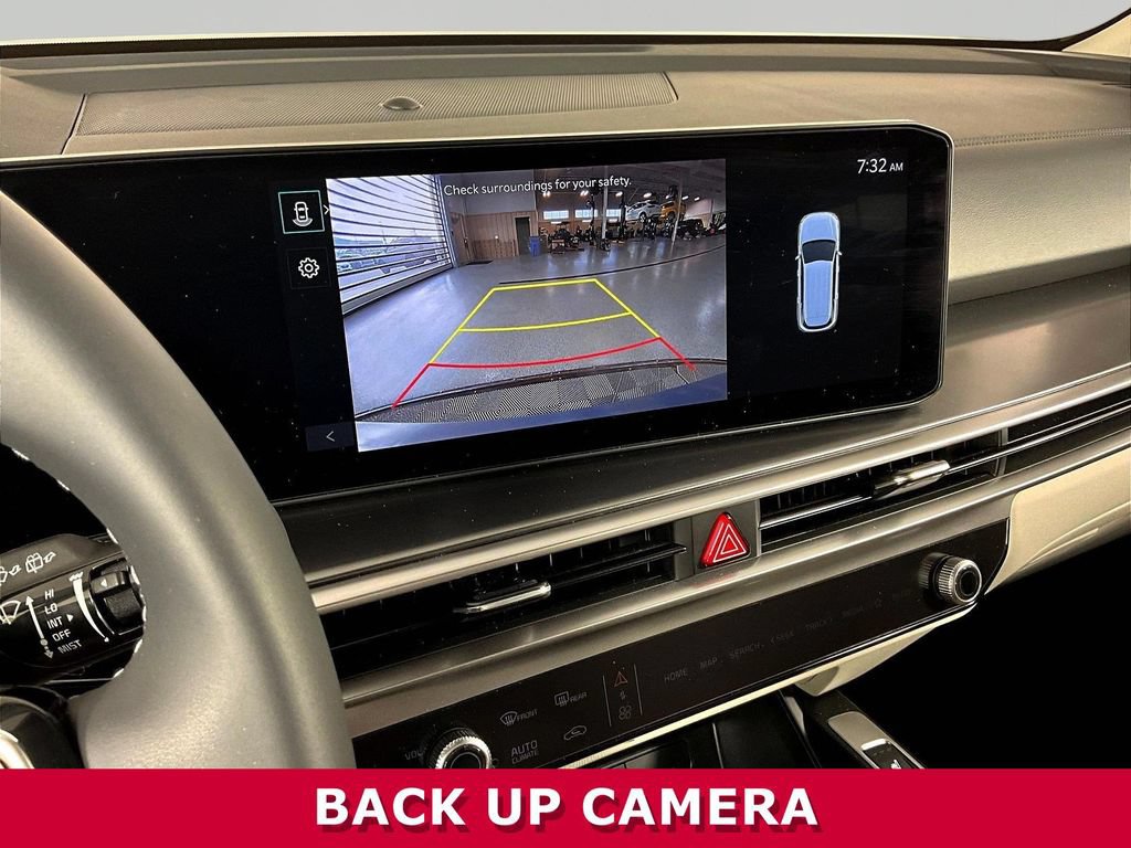 2025 Kia Sorento S - Photo 13