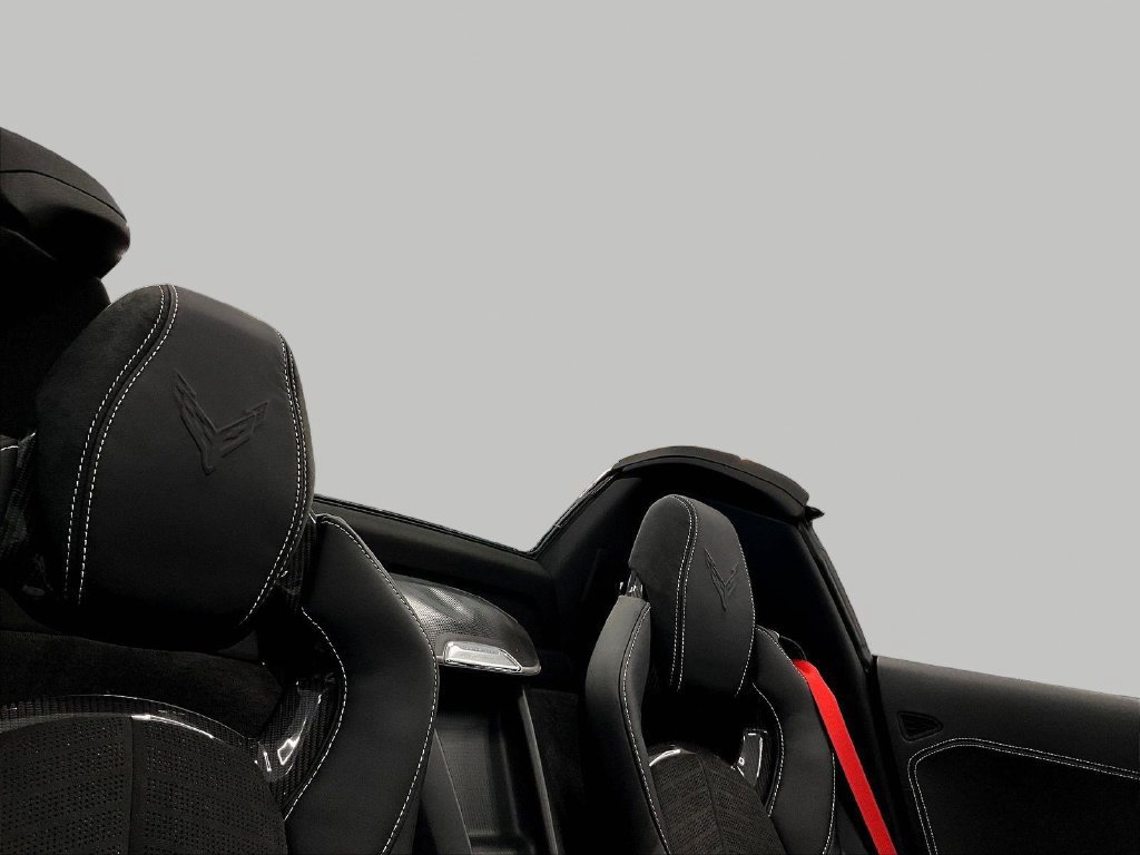 2027 Chevrolet Corvette 2LT - Photo 12