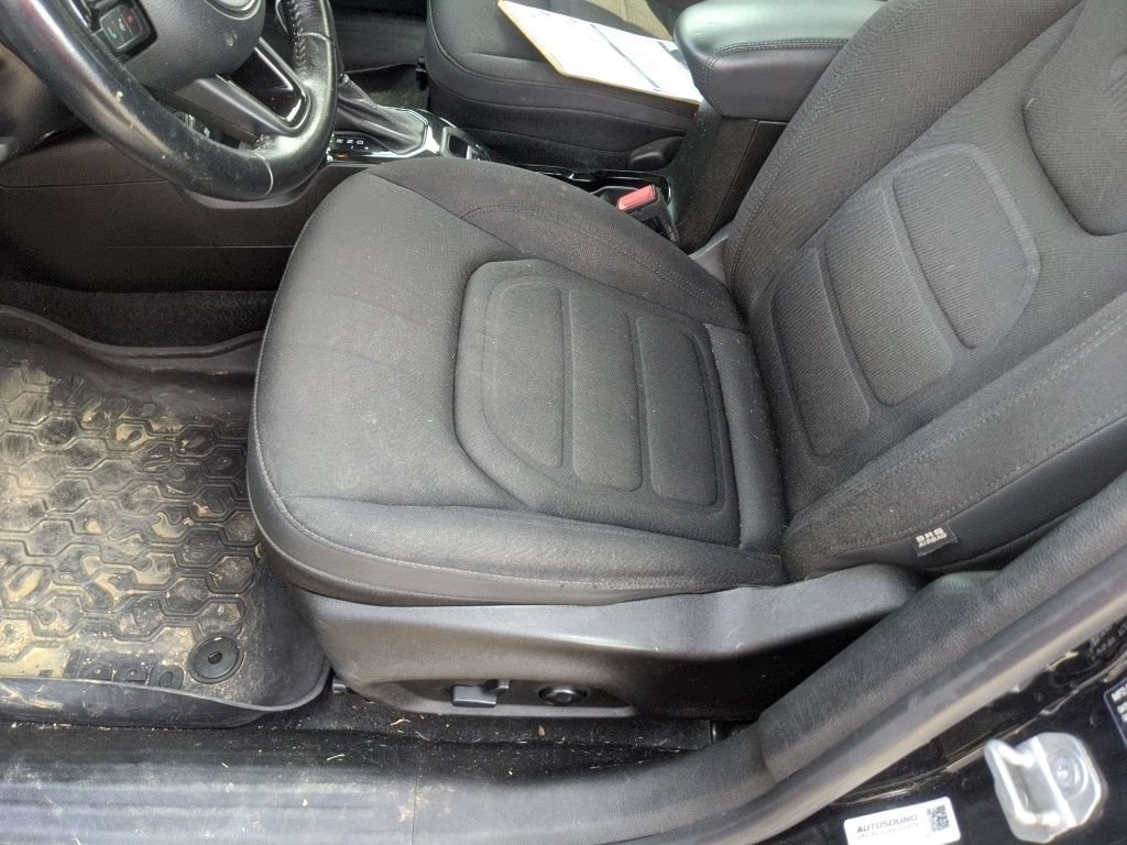 2017 Jeep Renegade Altitude Package - Photo 15