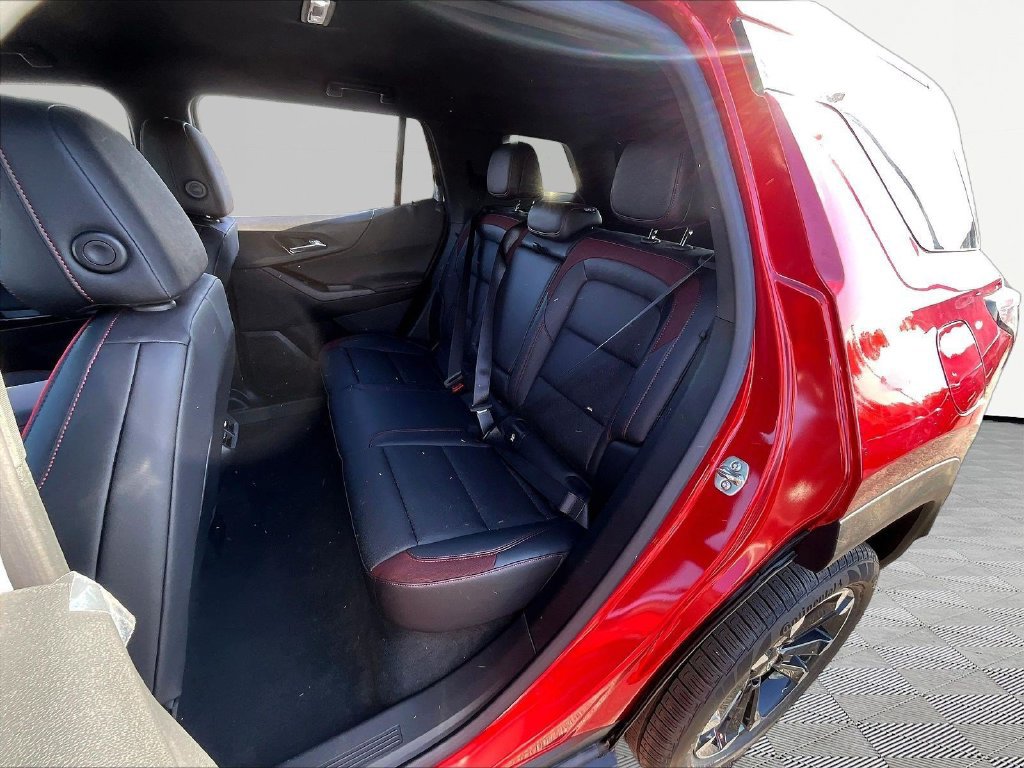 2027 Chevrolet Equinox RS - Photo 17