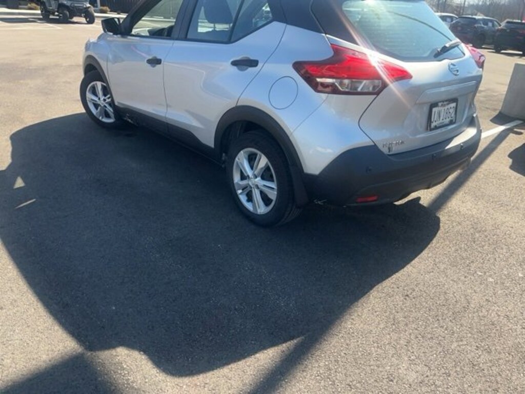Used 2020 Nissan Kicks