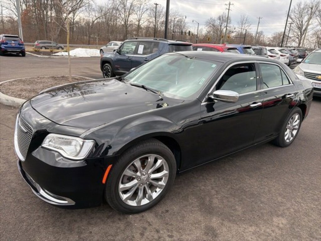 Used 2017 Chrysler 300