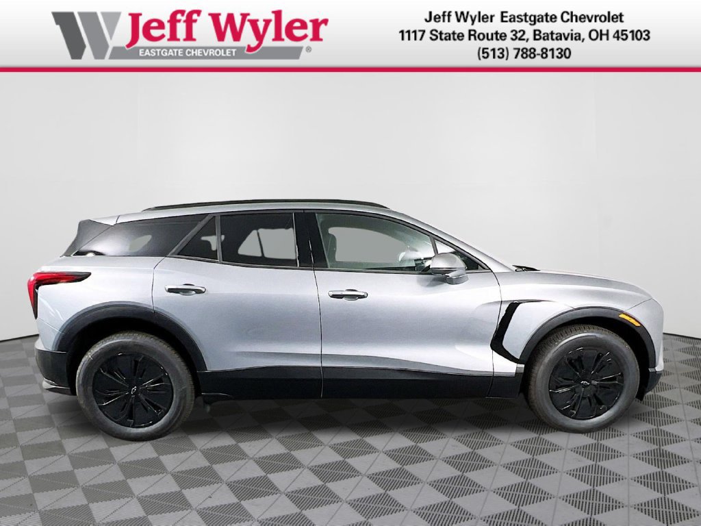 2025 Chevrolet Blazer EV LT - Photo 30
