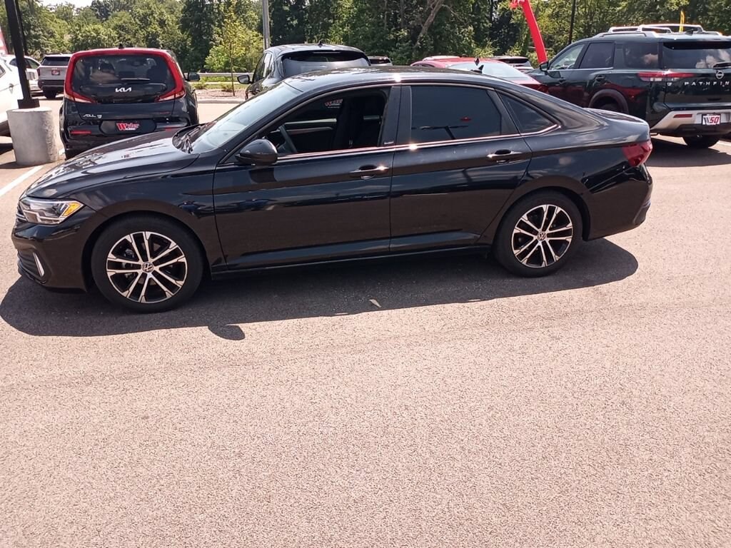 Used 2023 Volkswagen Jetta