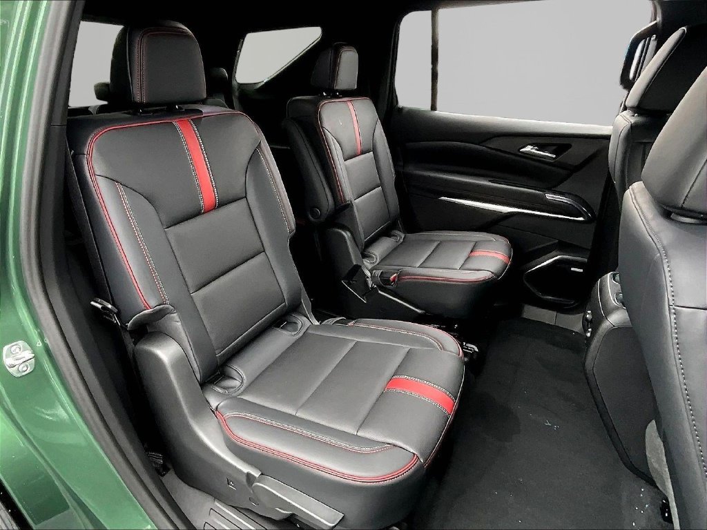2027 Chevrolet Traverse RS - Photo 19
