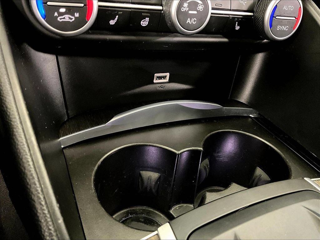 2019 Alfa Romeo Giulia Ti - Photo 16