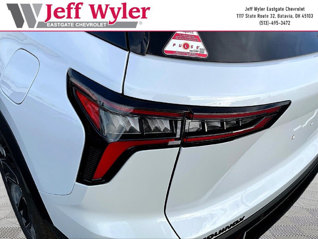 2027 Chevrolet Equinox RS - Photo 14