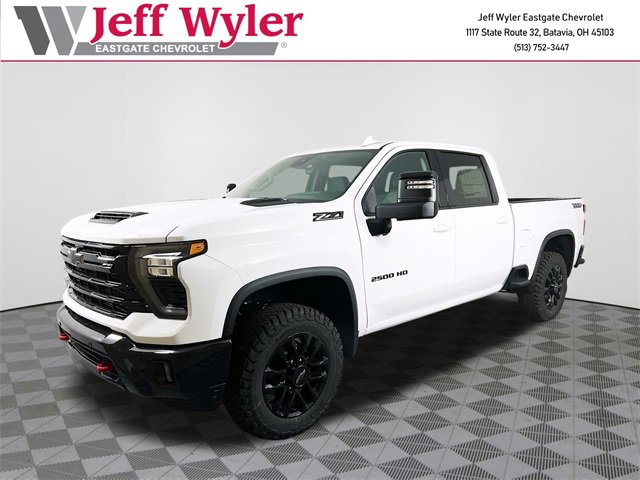 2025 Chevrolet Silverado 2500HD LTZ photo 2