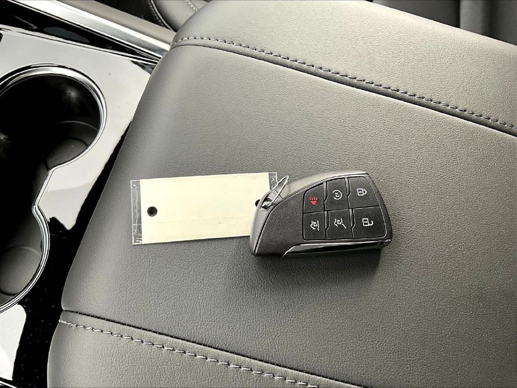 2026 Chevrolet Suburban Z71 - Photo 22