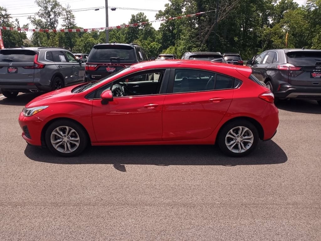 Used 2019 Chevrolet Cruze Car