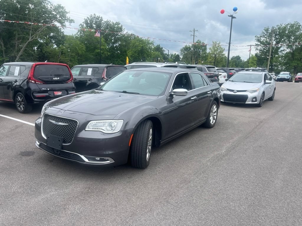 Used 2017 Chrysler 300